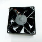 فن مربعی 80*80*25 میلیمتر ۱۲ولت 0.33 آمپر ویدئو پروژکتور اینفکوس IN2102