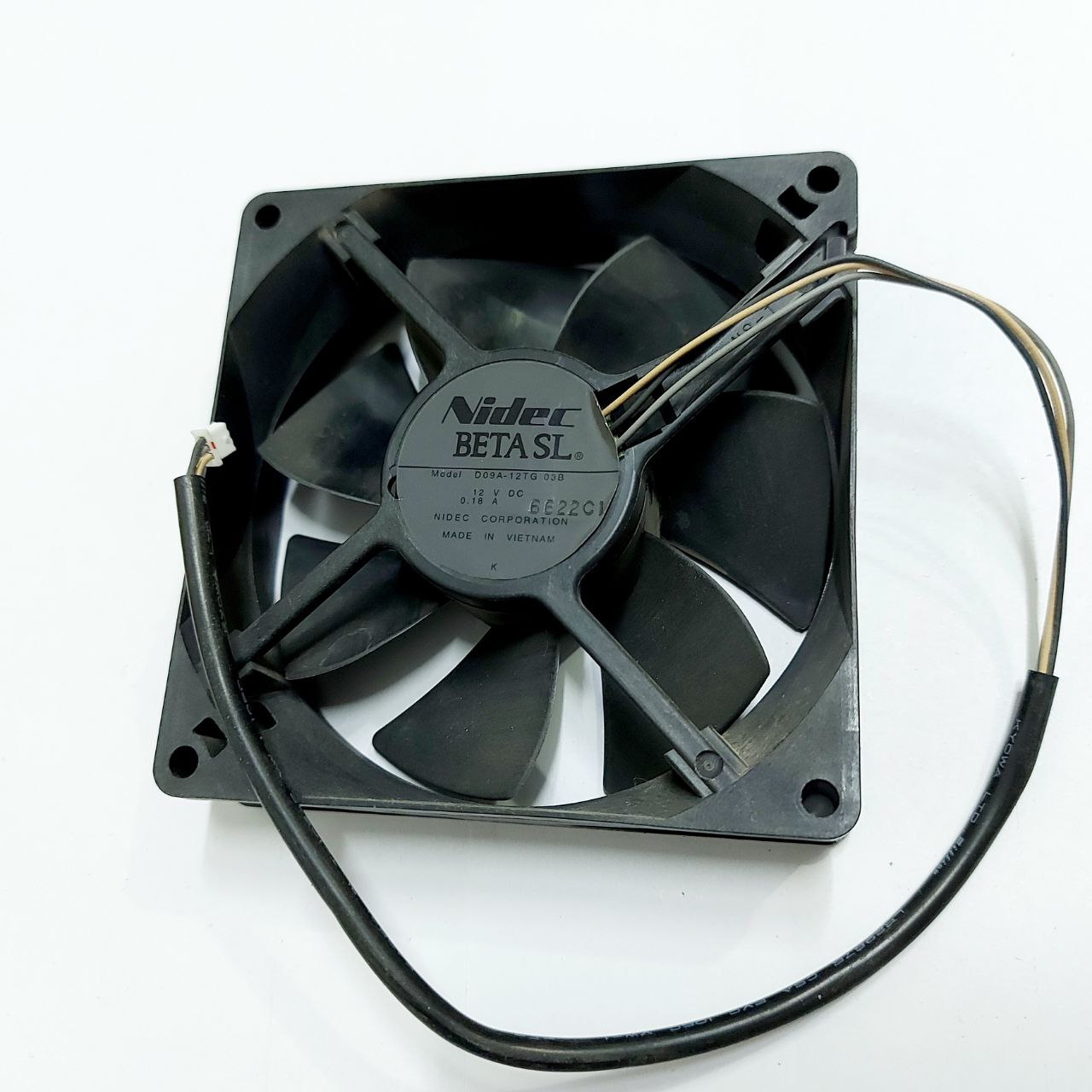 photo_۲۰۲۳-۰۱-۲۷_۱۵-۲۹-۱۴ فن مربعی 90*90*25 میلیمتر ۱۲ولت 0.18 آمپر ویدئو پروژکتور اپسون EMP-7950 - تصویر 1