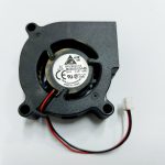 فن حلزونی 50*50*20 میلیمتر 12 ولت 0.33 آمپر ویدئو پروژکتور اینفکوس IN24